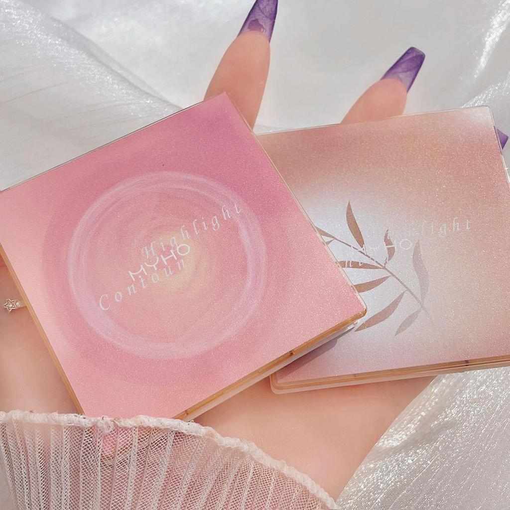 Nana's Four-Color Contouring & Highlighting Palette: Multi-functional Matte Face Brightener & Shadow Combo.