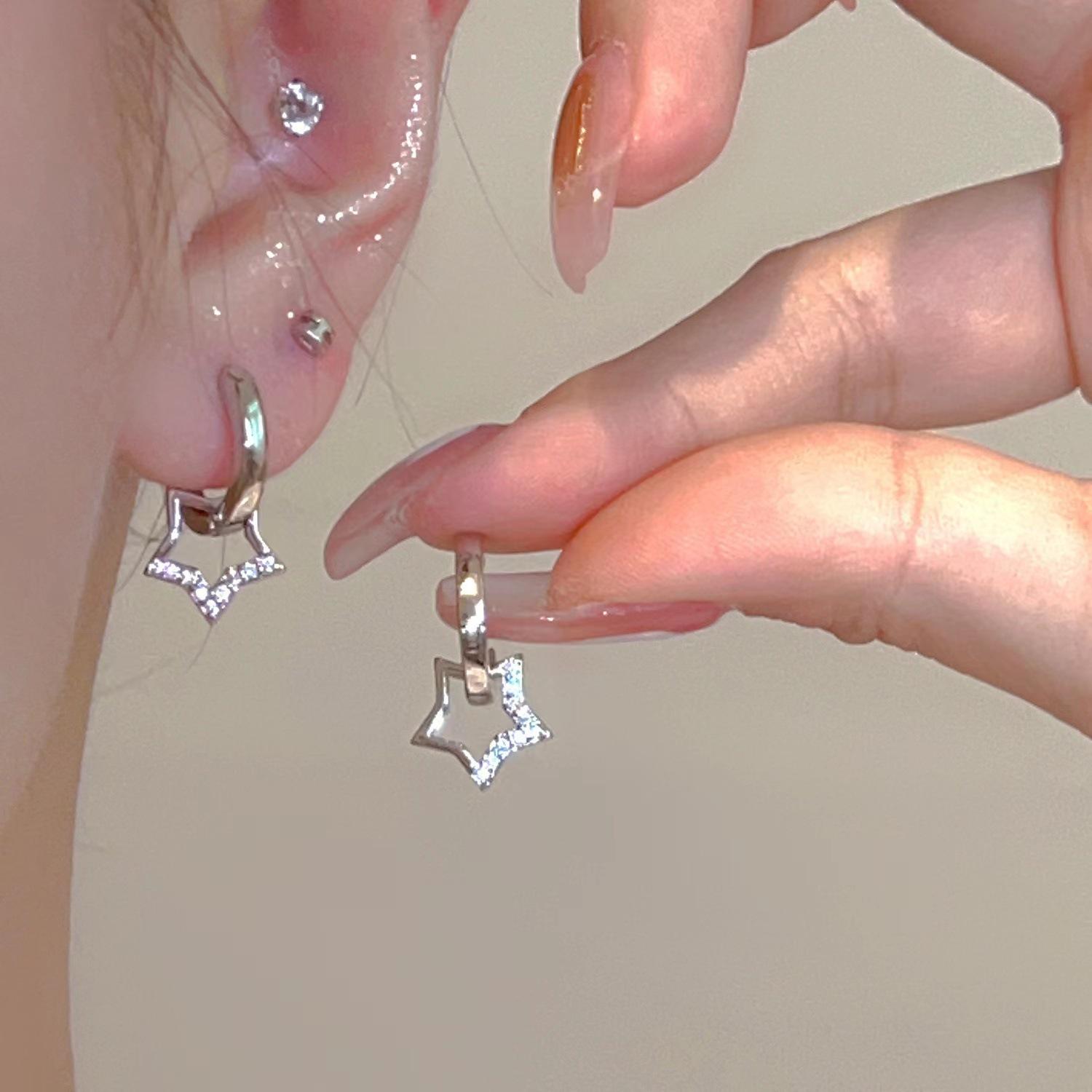 

Design Pentagonal Star Ear Buckle Earrings Small Exquisite Earrings Trendy Temperament Earrings