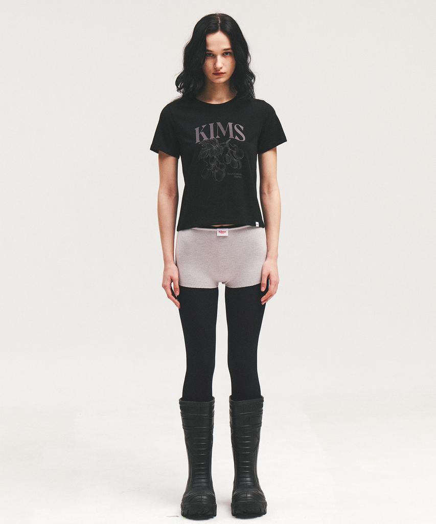 Kimseupeulesikoteunmakes (Unisex) Berry Sketch Tee Black