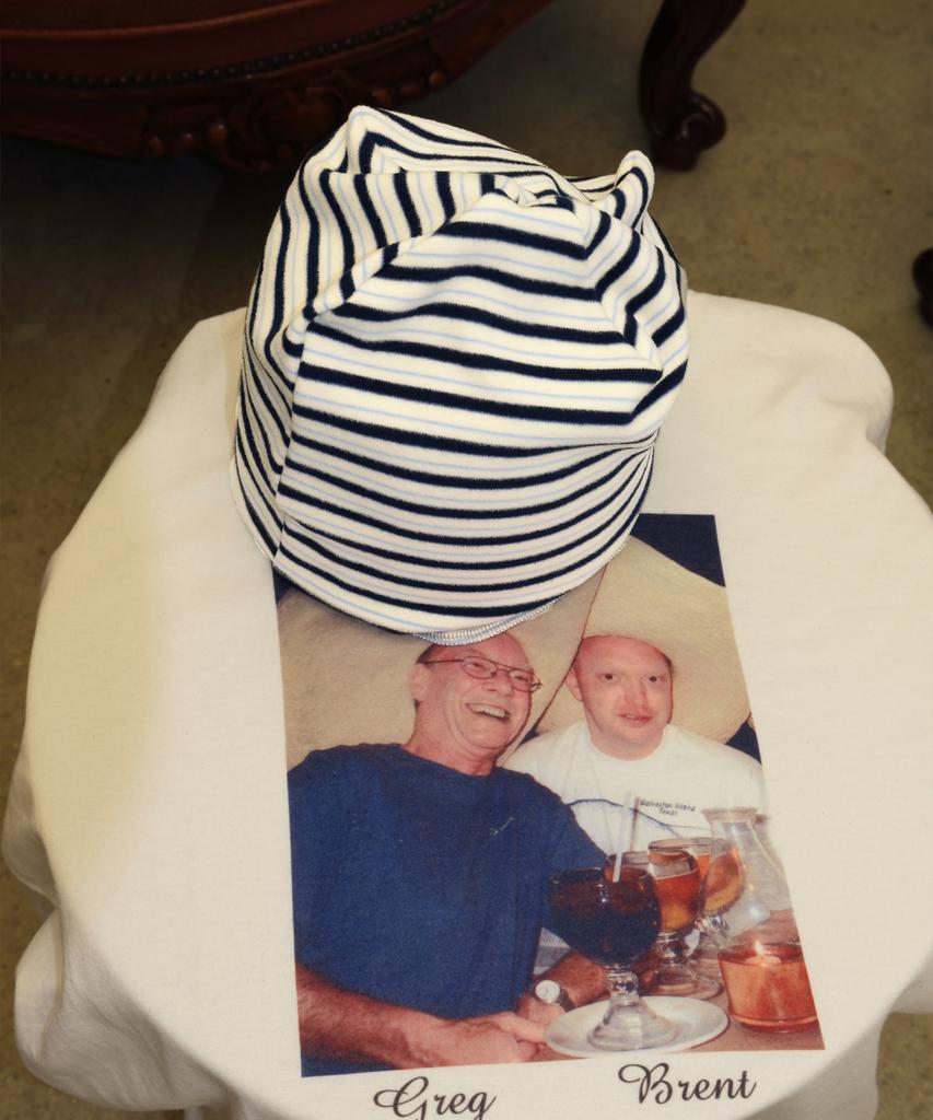 FIELDMANUAL Striped Fleece Beanie Cream