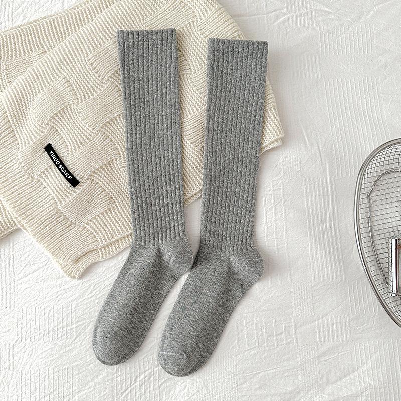 

Объемные рубчатые женские гольфы до колена с присборкой - Вертикальные полосы, Текстурированные для похудения, для ботинок, Осень и Зима. Deluxe Edition светло-серый