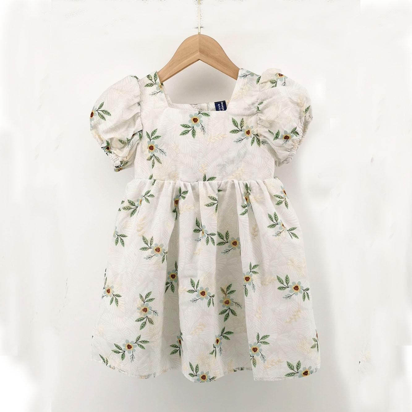 

Корейська літня квіткова сукня принцеси для дівчаток з бантом і рукавами-буфами 110 cm