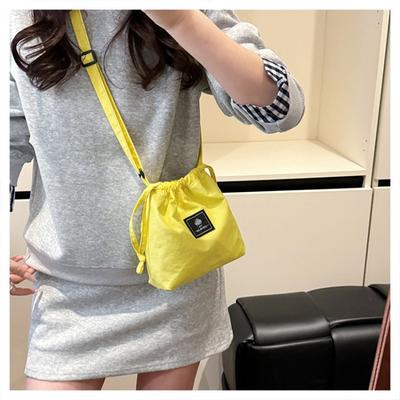 Niche Fashion Drawstring Messenger Bag Small Bag New Versatile Sports and Leisure Bucket Bag Washed Cloth Shoulder Bag