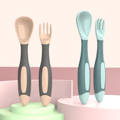 2Pcs/Set Children Tableware Bendable Design Portable Utensils Toddler Feeding Auxiliary Spoon