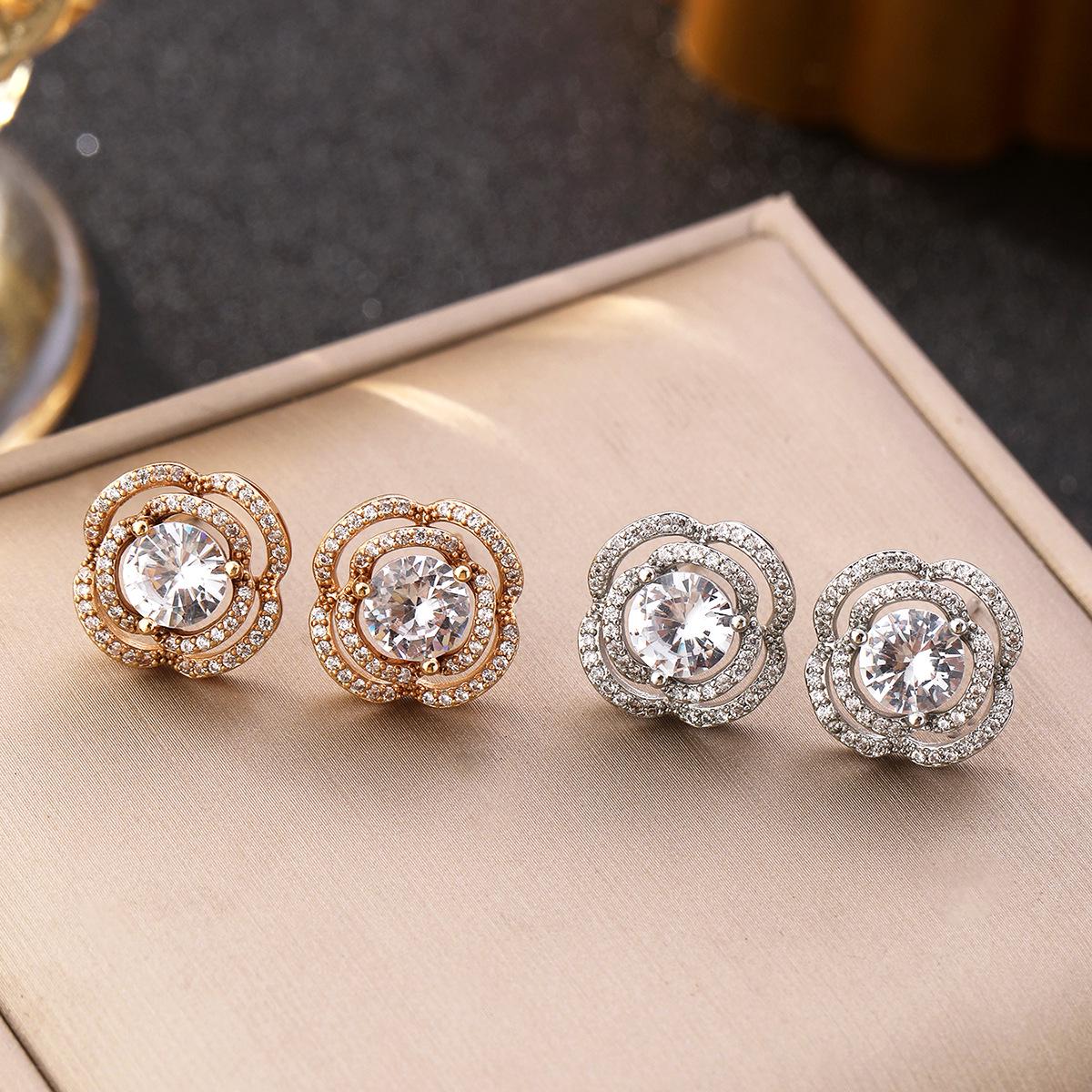 Elegant Korean Rhinestone & Black Crystal Stud Earrings, S925 Sterling Silver White K