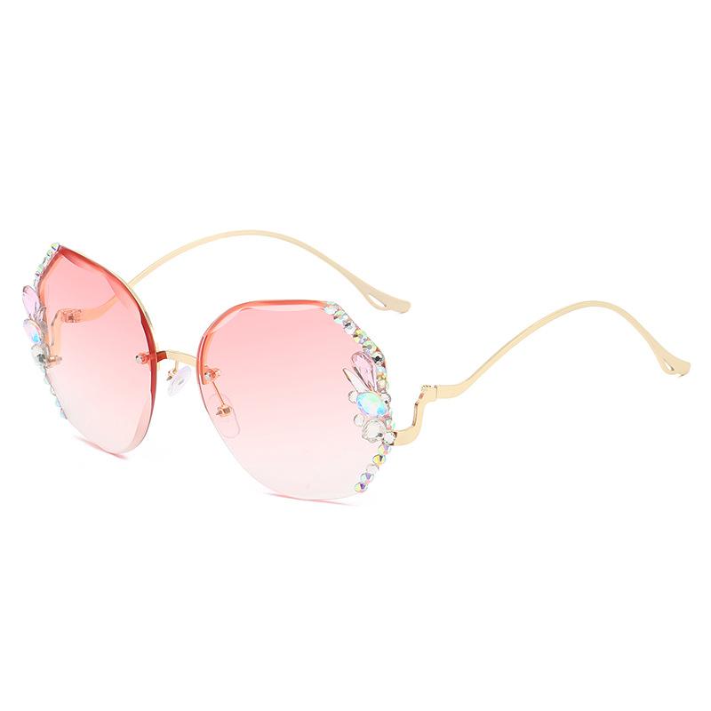 

Модные солнцезащитные очки без оправы с бриллиантовой инкрустацией и вырезанными краями для женщин, модные солнцезащитные очки с защитой от ультрафиолета [Source factory straight hair]