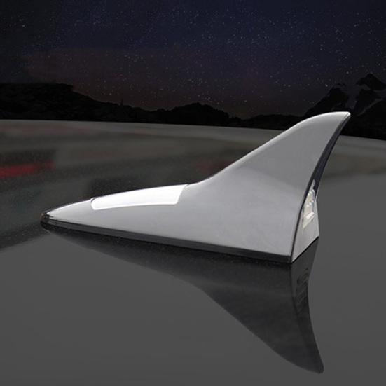 Güneş Enerjili Köpekbalığı Yüzgeçleri Anten Işığı Uzaktan Kumandalı Süper Parlak Yapışkanlı Evrensel SUV Van Otomatik 13 LED Uyarı Tavan Lambası