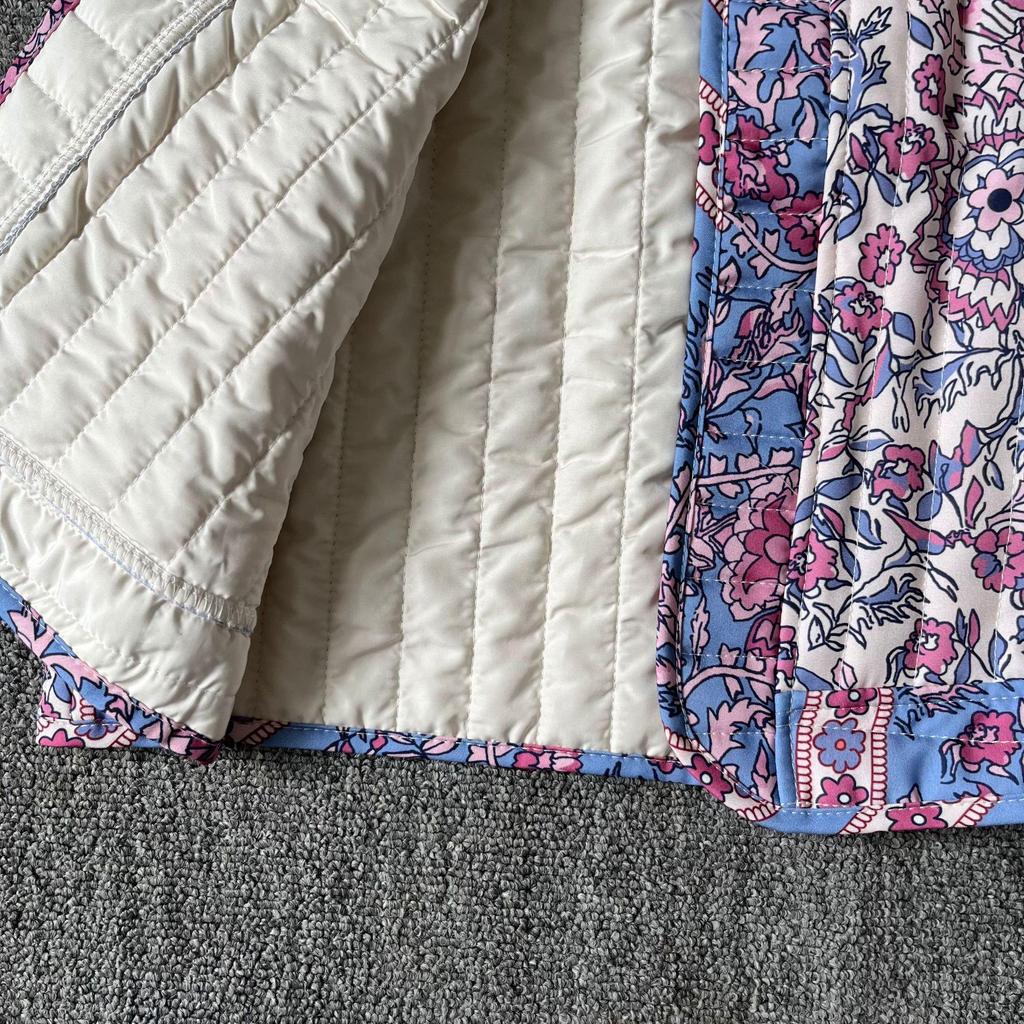 Women's Clothing 2024: Autumn/Winter Ethnic-Style Quilted Vest with Round Neck and Print Design