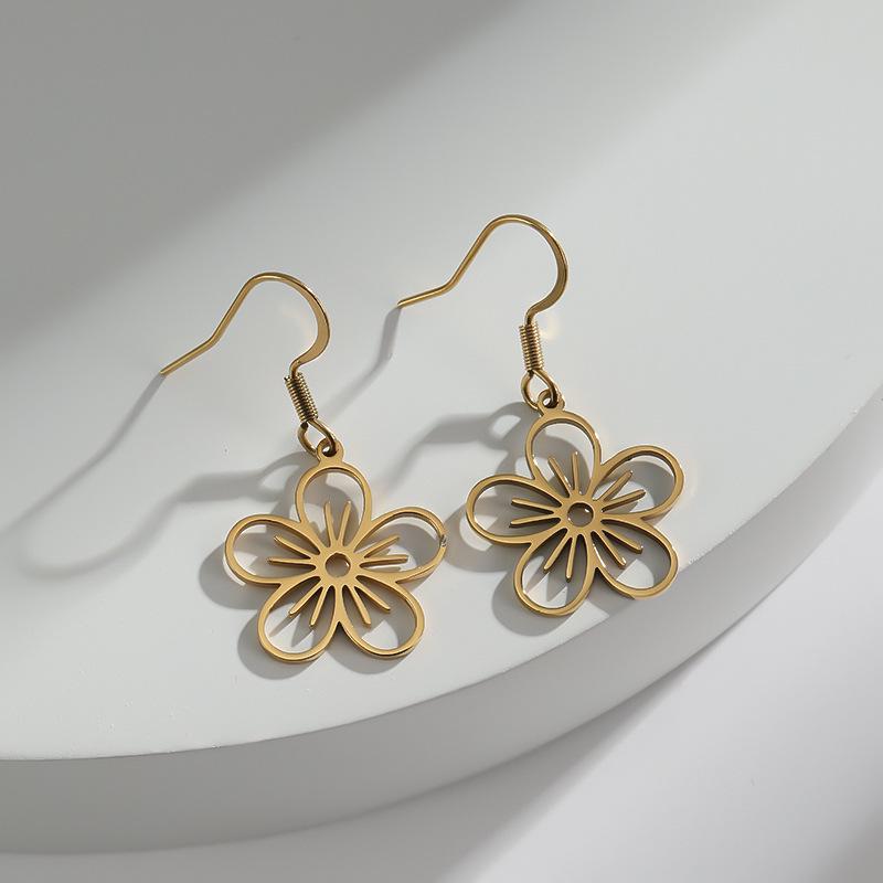 Cherry Blossom Earrings: Japanese-Inspired, Sweet & Fresh Design, Girly Floral Studs for Women золотой