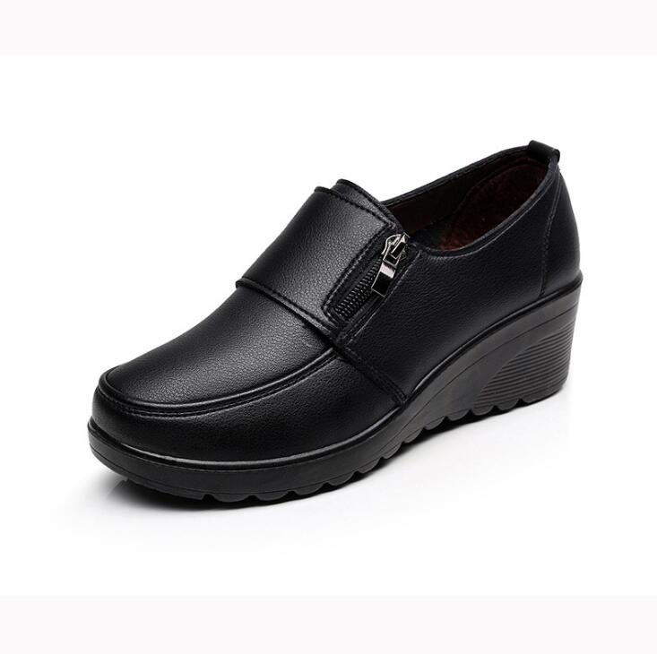 Spring Autumn Women's Fashion Pumps Shoes Woman Soft Leather Wedges Casual Shoes Comfortable Large Size Mother's Shoes