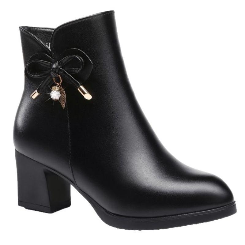 Soft leather thick heel short boots women's autumn new side zipper Martin boots winter velvet short boots warm small leather boots