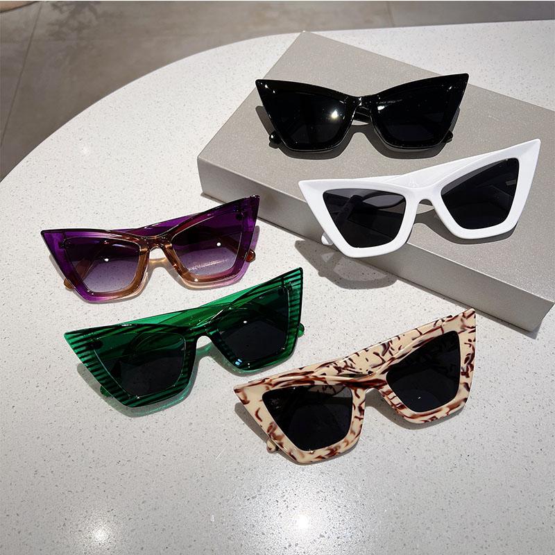 Oversized Cat Eye Women Sunglasses  Fashion Vintage Gradient Shades Eyewear Luxury Brand Designer UV400 Sun Glasses