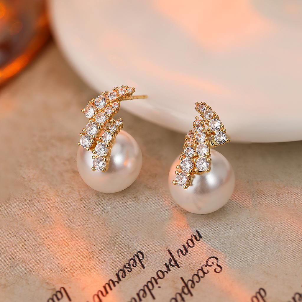 Premium Pearl Stud Earrings S925 Silver Needle Elegant Exquisite Earrings Retro Temperament Versatile Earrings