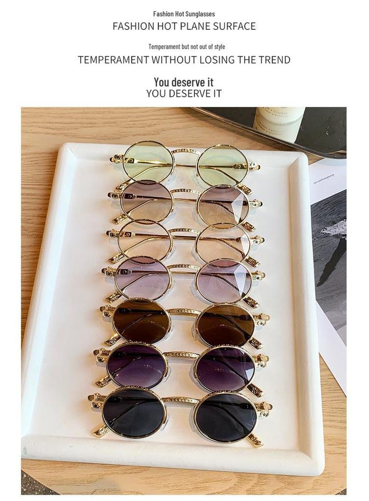 Retro Small Frame Punk Hip Hop Round Sunglasses - European & American Street Style for Women
