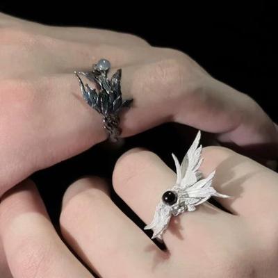 Anillo de Cuervo Unisex Europeo-Americano: Diseño de Pájaro Único, Ajustable de Estilo Frío