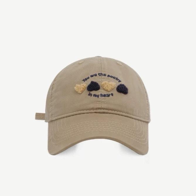 New Original Design Love and Fresh Baseball Hat for Women with Soft Top Wide Hat Showing Face with Small Duckling Cap