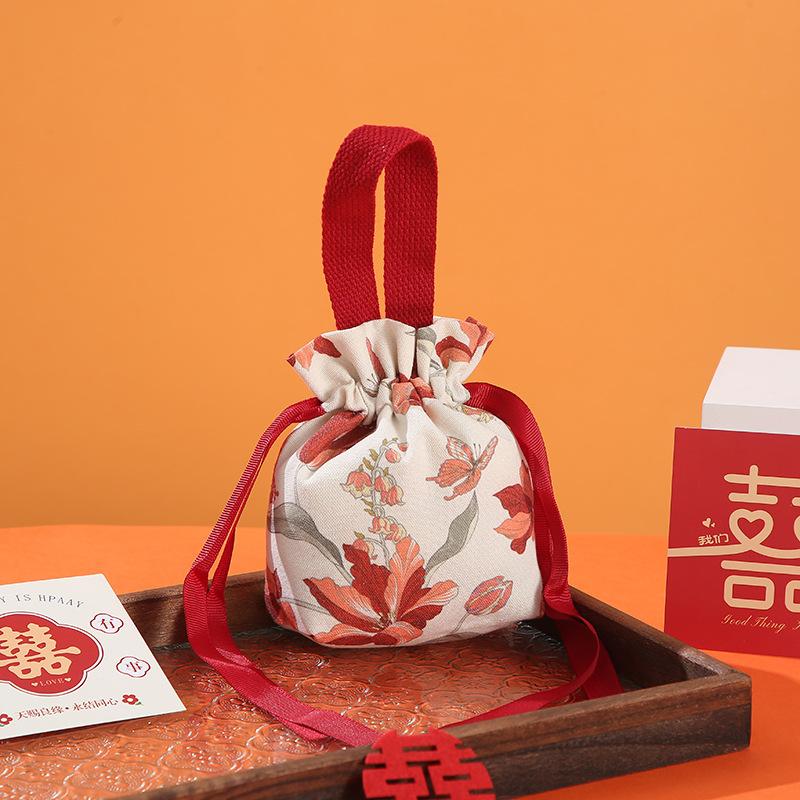 Retro Flower Handheld Candy Bags Wedding Gifts Packing Bags Portable Drawstring Candy Storage Bags Wholesale New 2025