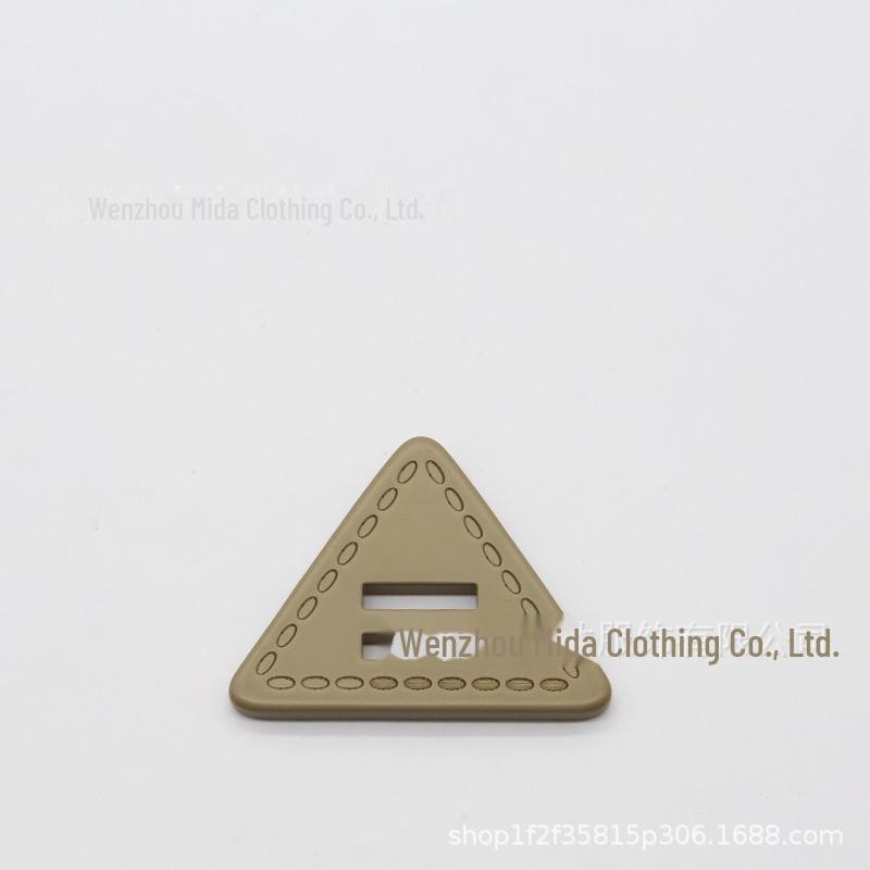 Resin Spray Paint Triangle Imitation Leather Two-Eye Woolen Coat Windbreaker Buttons