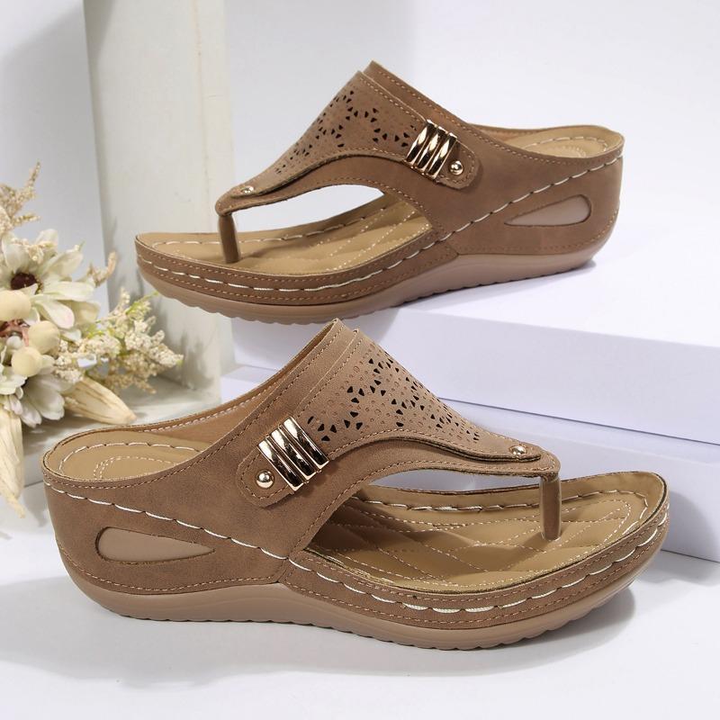 Large Size Summer New Toe Wedge Heel Fashion Laser Rivet Flip-flop Sandals Women