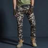 Calças de Trabalho Masculinas Slim Fit Camufladas com Múltiplos Bolsos Afuniladas para Esportes ao Ar Livre e Uso Casual
