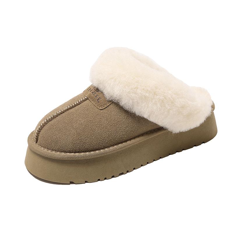 Casual and Comfortable Short Snow Boots Women's 2025 New One-pedal Winter Fluffy Cotton Shoes Small Platform Shoes
