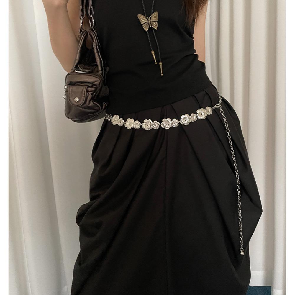 Fashion Metal Women's Waist Chain Adjustable Durable Retro Waist Chain Gold/Silver Carved Chain Belt