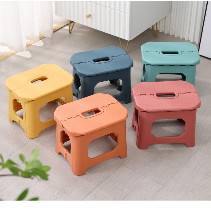 Portable Folding Plastic Stool Outdoor Camping Picnic Travel Kids Use Compact Stackable Modern Minimalist Design