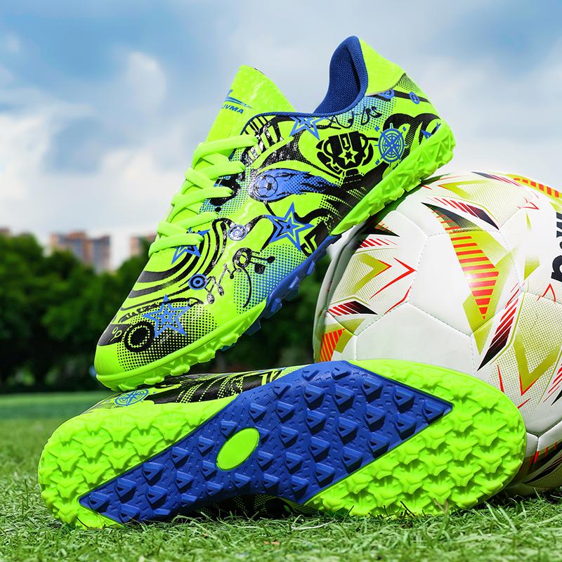 A Pair of Student Four-season Leather Football Shoes with Stud Detailing, Wear-resistant Football Shoes, Sizes 31-44