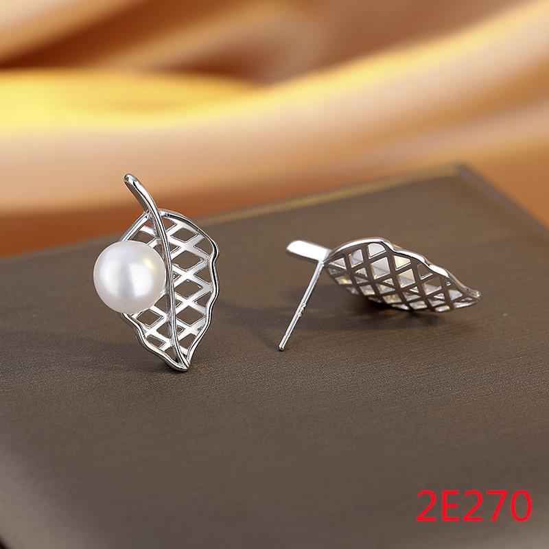 Temperament Light Luxury Design Stud Earrings + Exquisite High-End Earrings Women'S Earrings Customization