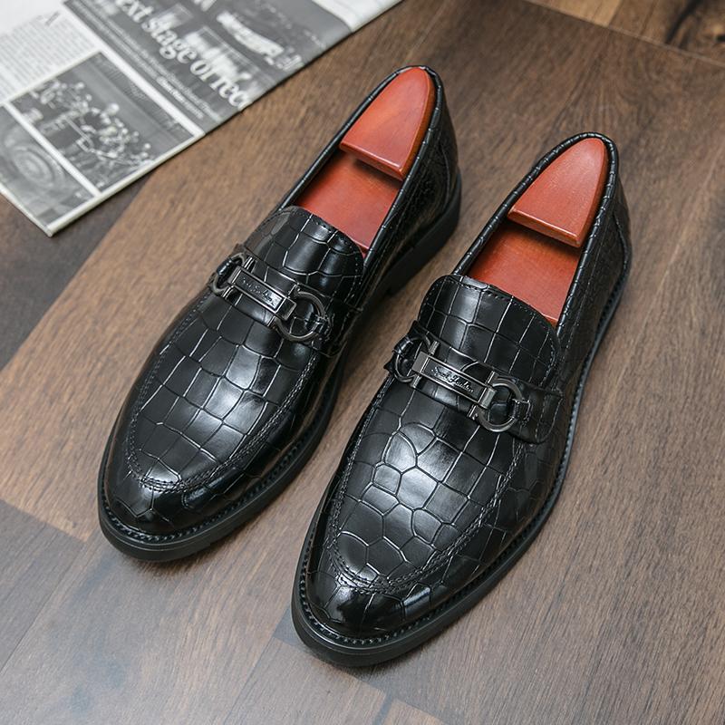 Designer di Moda Vera Pelle Pelle di Mucca Marca di Lusso Uomo Casual Guida Abito Mocassini Neri Mocassini da Uomo Italiani Scarpe da Matrimonio Ufficio