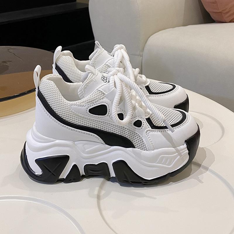 

2025 весна новая взрывная сетка папины кроссовки внутренняя высота увеличение спортивная женская обувь сетчатая обувь женская дышащая на толстой подошве белая обувь женская 39 чёрный