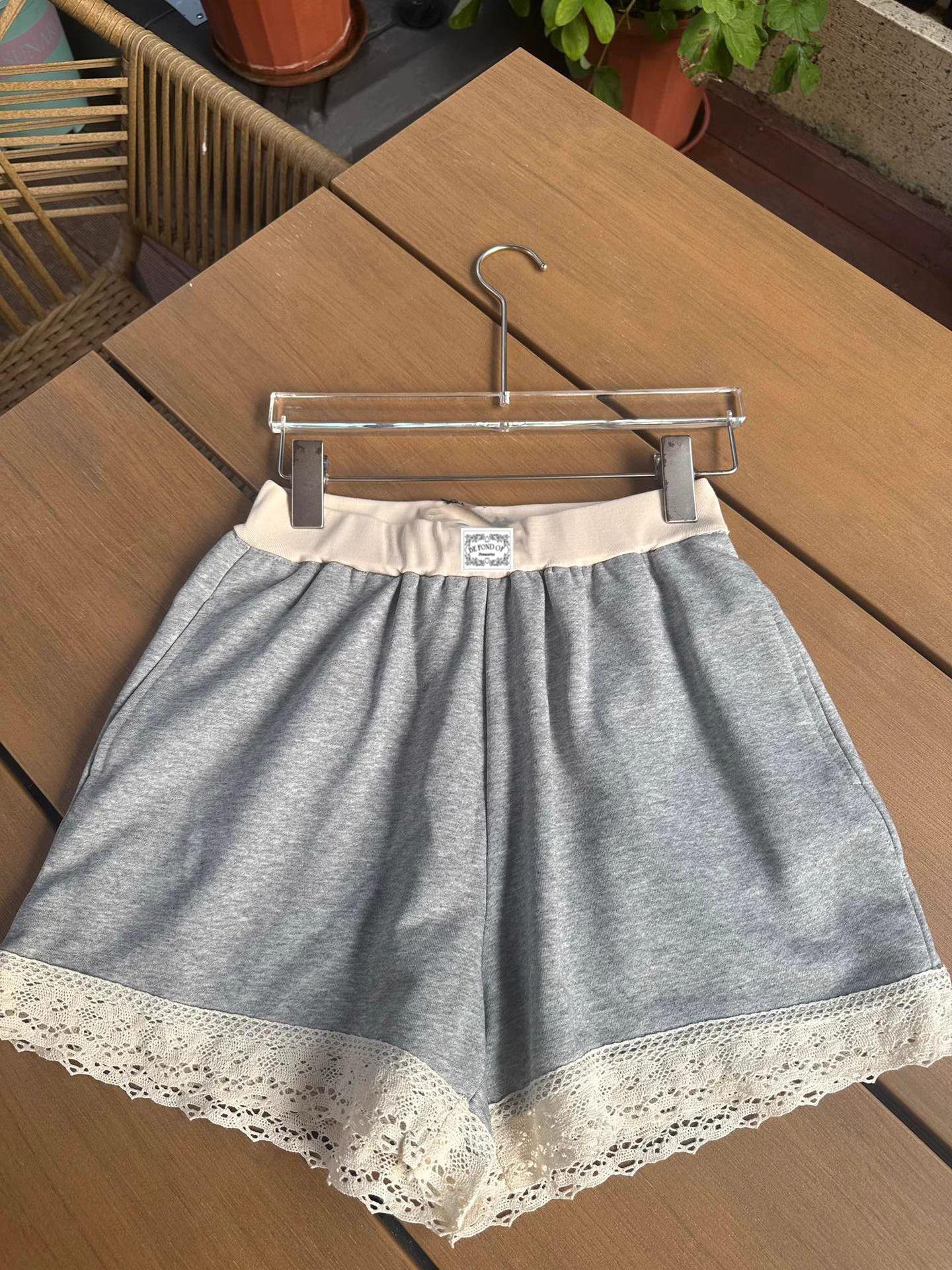 

Корейские шорты с кружевной отделкой, с высокой посадкой, спортивные, с широкими штанинами - Женский летний дизайн S серый