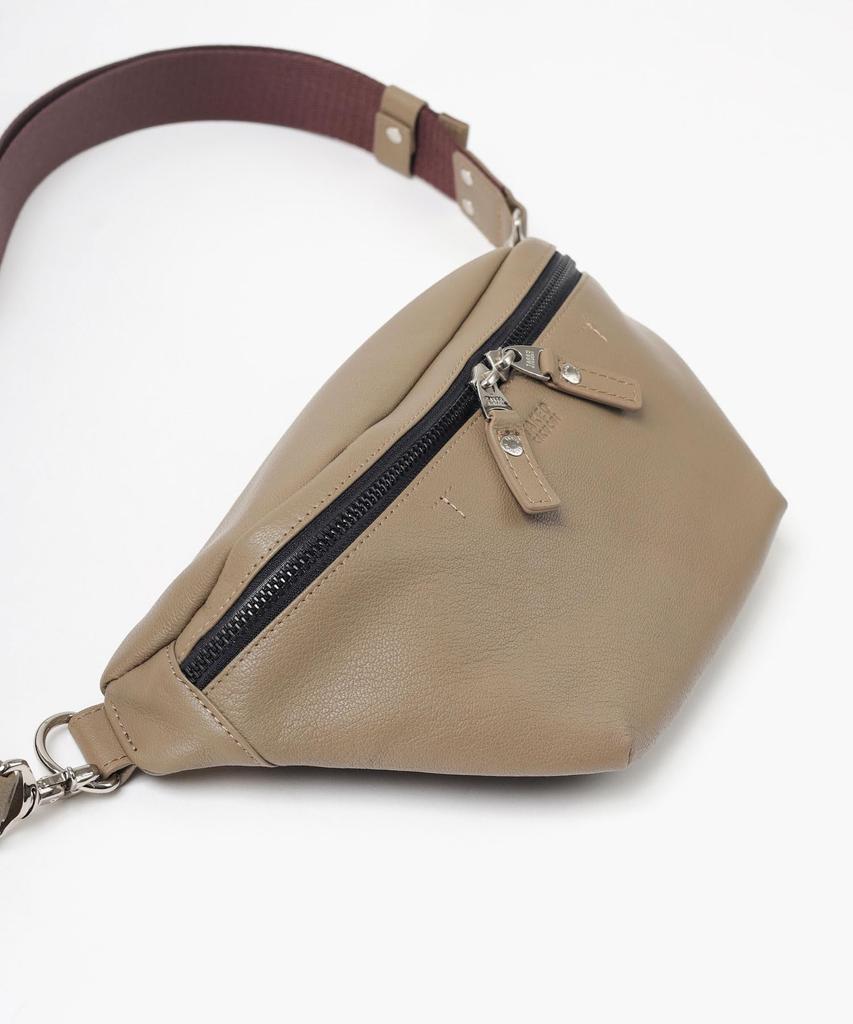 Takeo Kikuchi Herren Klappen-Umhängetasche, Taupe