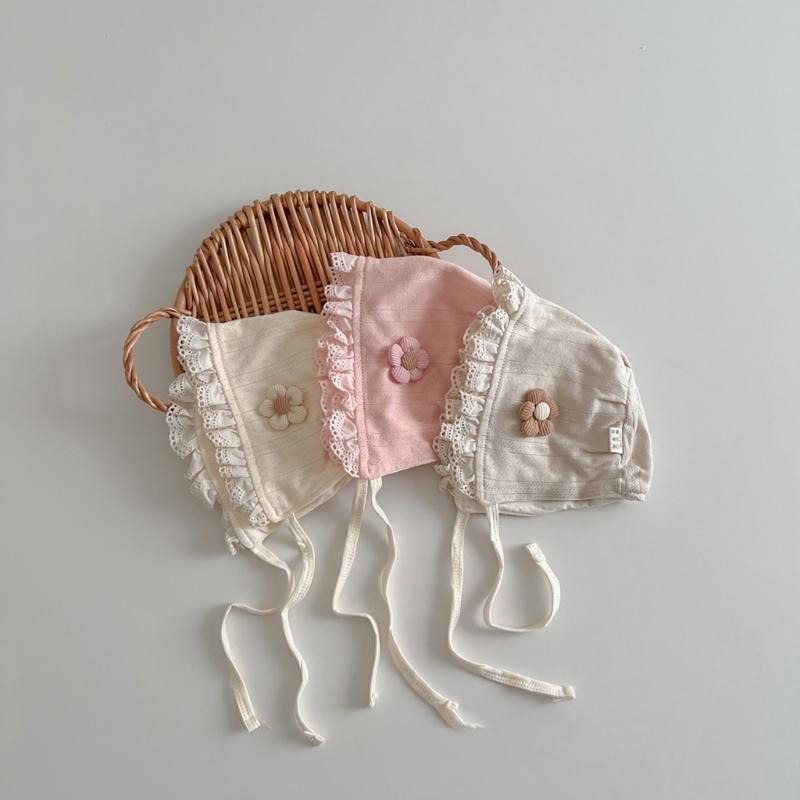 Baby Spetsmössa i Vintagestil med Blom-/Kaninmönster Stilfull Babyhatt med Justerbart Band Lämplig för Pojkar & Flickor