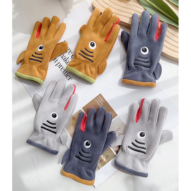 -Year-old Children's Gloves Winter Velvet Warm Windproof Cute Cartoon Boy Primary School Students Outdoor Antifreeze and Cold