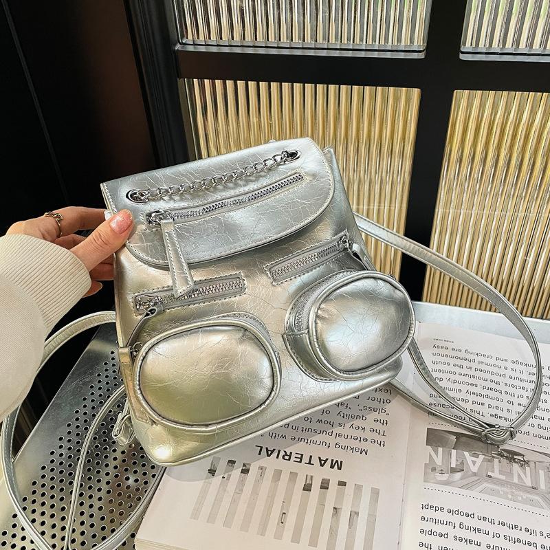 Rucksack Damenmode Frühling und Sommer Lässige Kettentasche Nischendesign Verbinder Trend Leichtgewichtiger Kleiner Rucksack