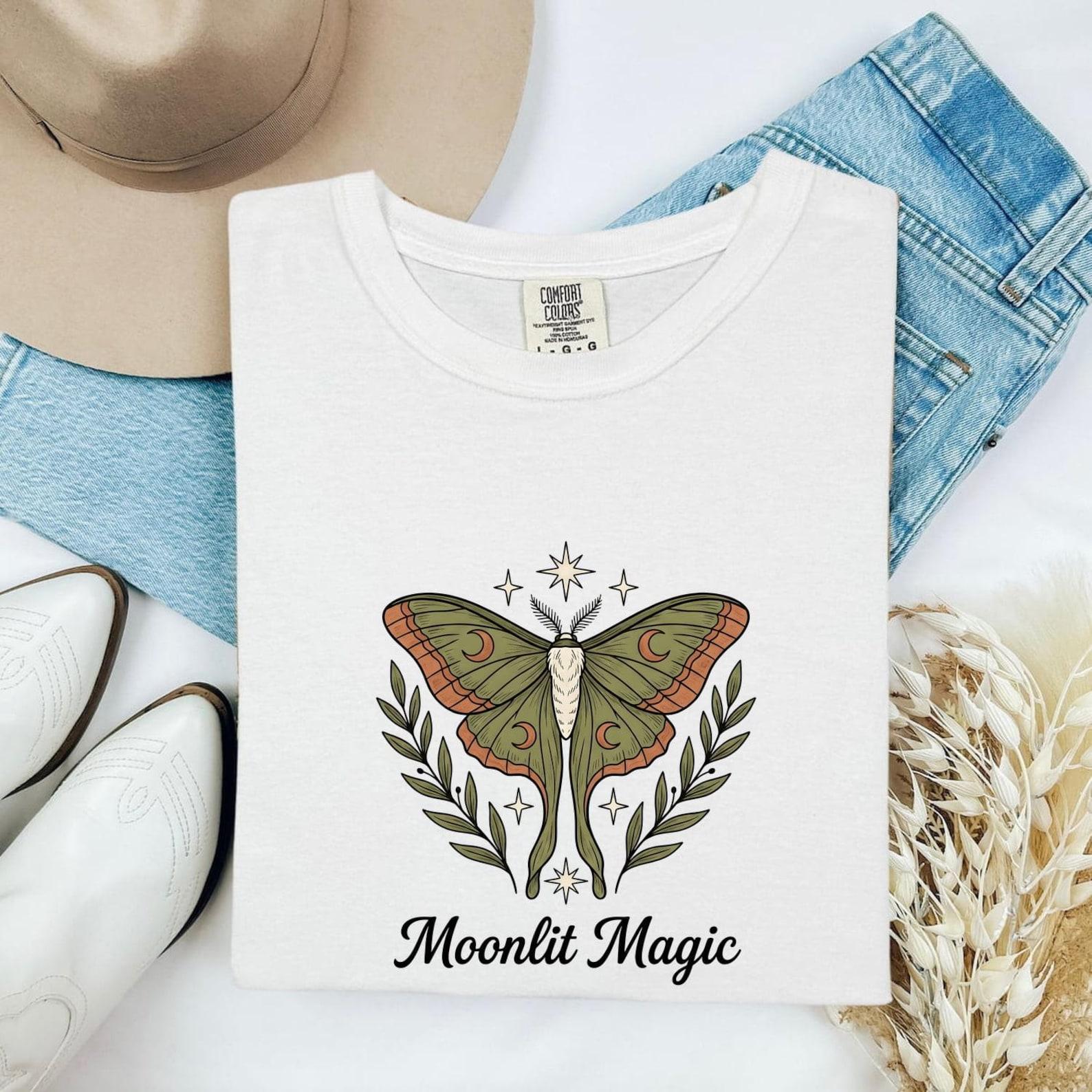 Luna Moth Shirt Cottagecore Wilderness Gift Women Earthy Tee Actias Luna T-Shirt Homesteader Fan Rustic Tshirt Outdoor Graphic Classic XL