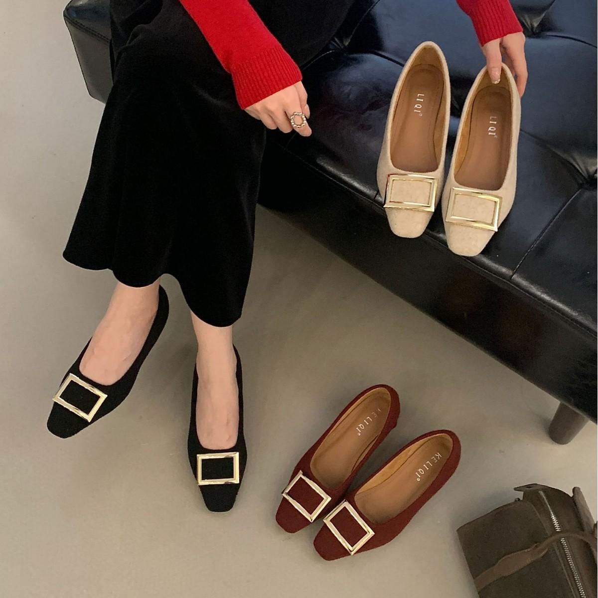 

2025 autumn and winter new round head thick heel metal buckle commuter work suede women s single shoes 39 красный
