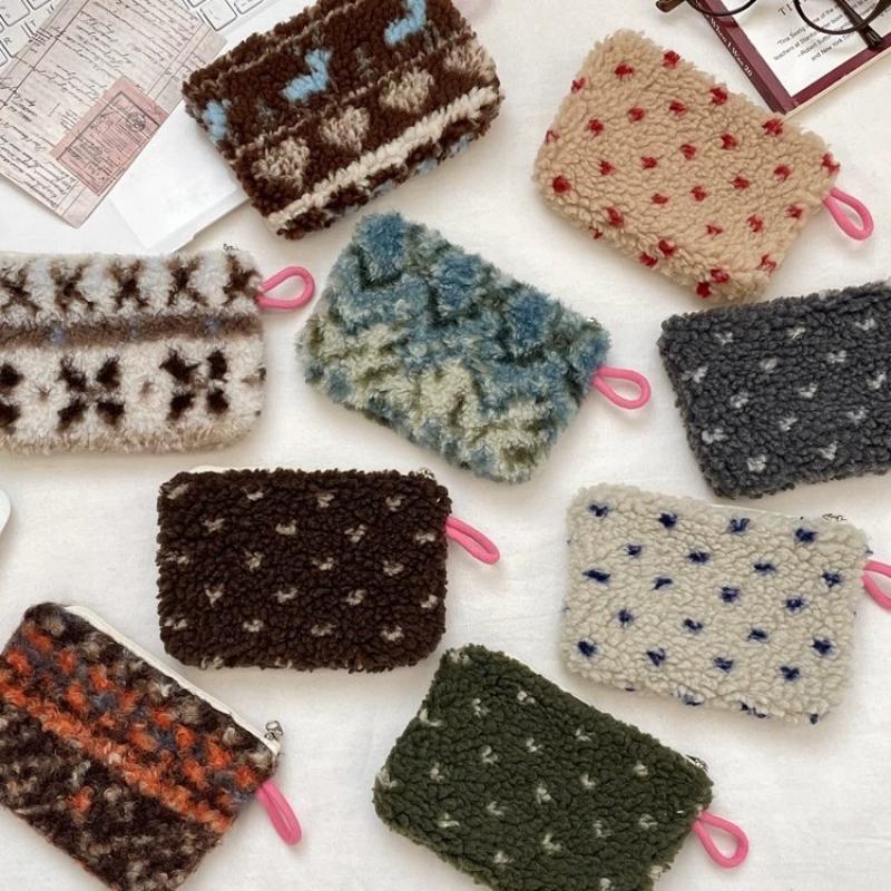 Retro Faux Fur Coin Purse, Vintage Key Chain Pouch, Cute Plush Bag For Lipstick Id Cards & Essentials