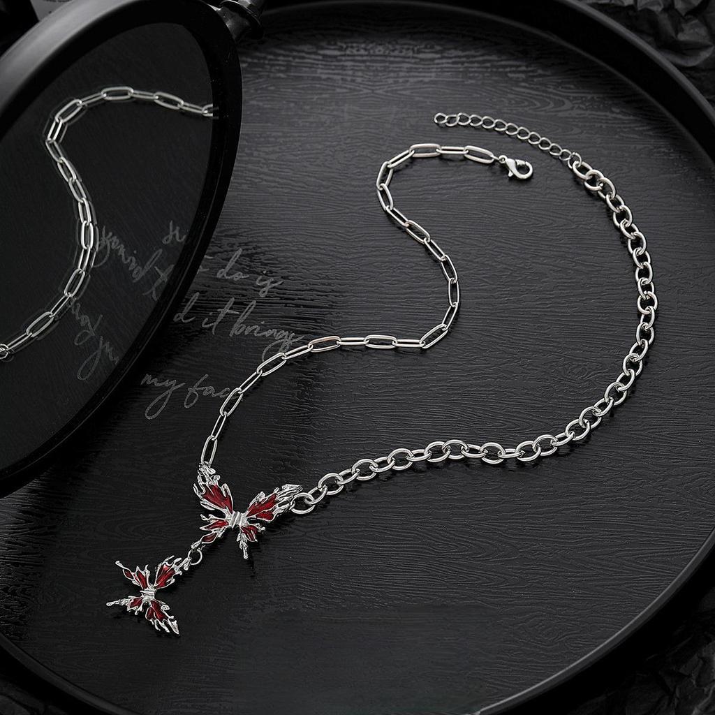 Red Butterfly Punk Clavicle Necklace - Stylish & Versatile Light Luxury Accessory