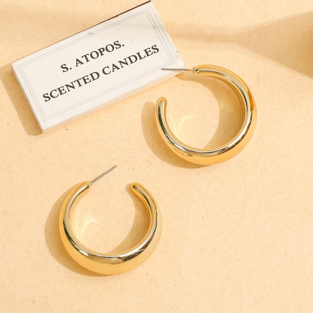 European and American Acrylic Gold-plated Stud Earrings Jewelry Personalized Fashion High Sense Gold Creative Circle Set