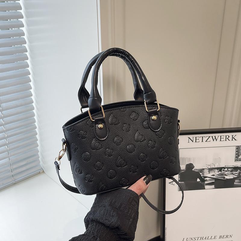 

Нишевый дизайн универсальная новая маленькая квадратная сумка женская высококлассная темпераментная для работы однотонная жирная кожа иностранный стиль персонализированная сумка-мессенджер чёрный