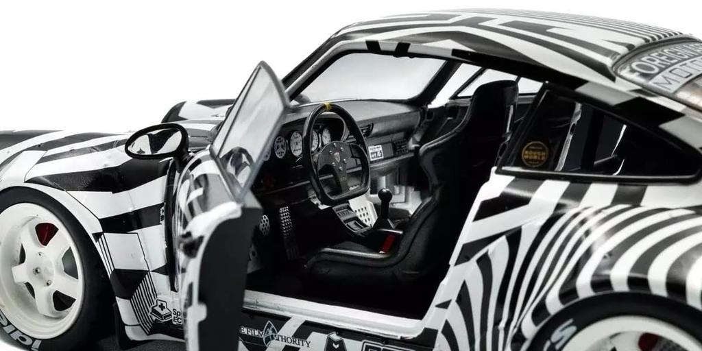 Solid Porsche Mini Car 1/18 911 (964) RWB Rauh-Welt THE ZEBRA 2022
