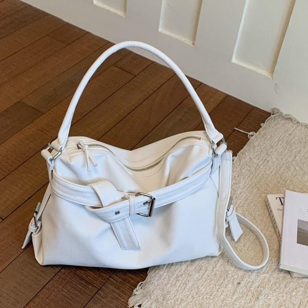 Casual Large-Capacity Simple Spice Girl Shoulder Bag, Locomotive Bag, Fashionable Shoulder Underarm Bag, Commuter Trendy Messenger Bag.