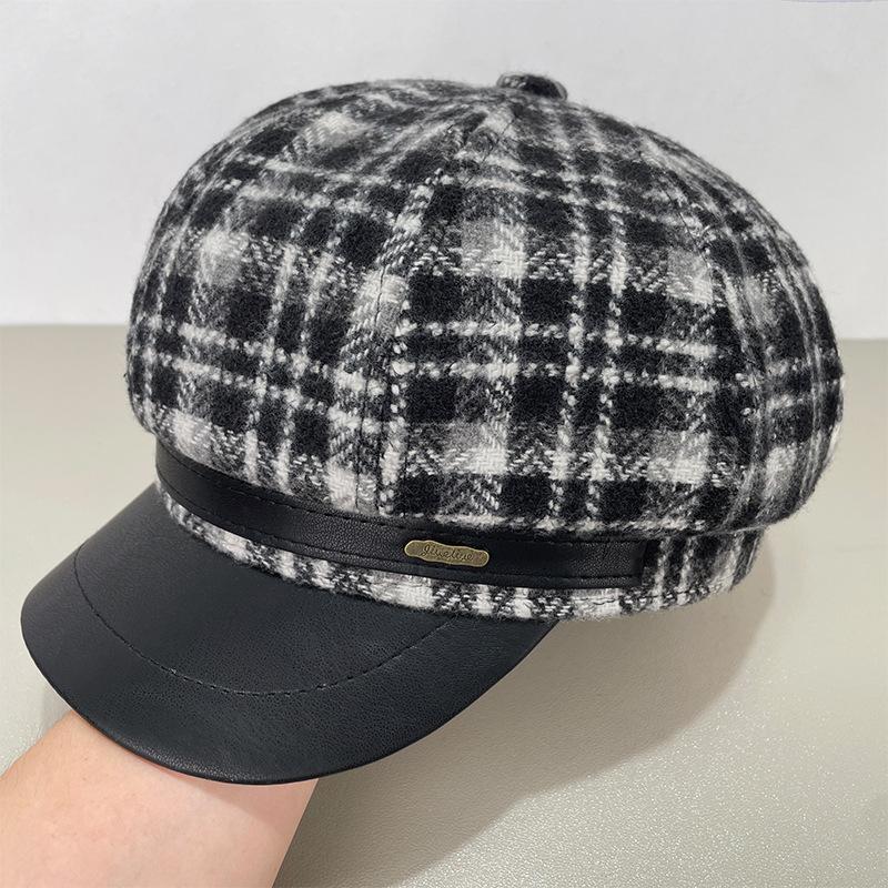 Xiaoxiang Style Patterned Woolen Octagonal Hat for Women Winter Newsboy Hat PU Leather Retro Temperament Fashionable Duck Beret