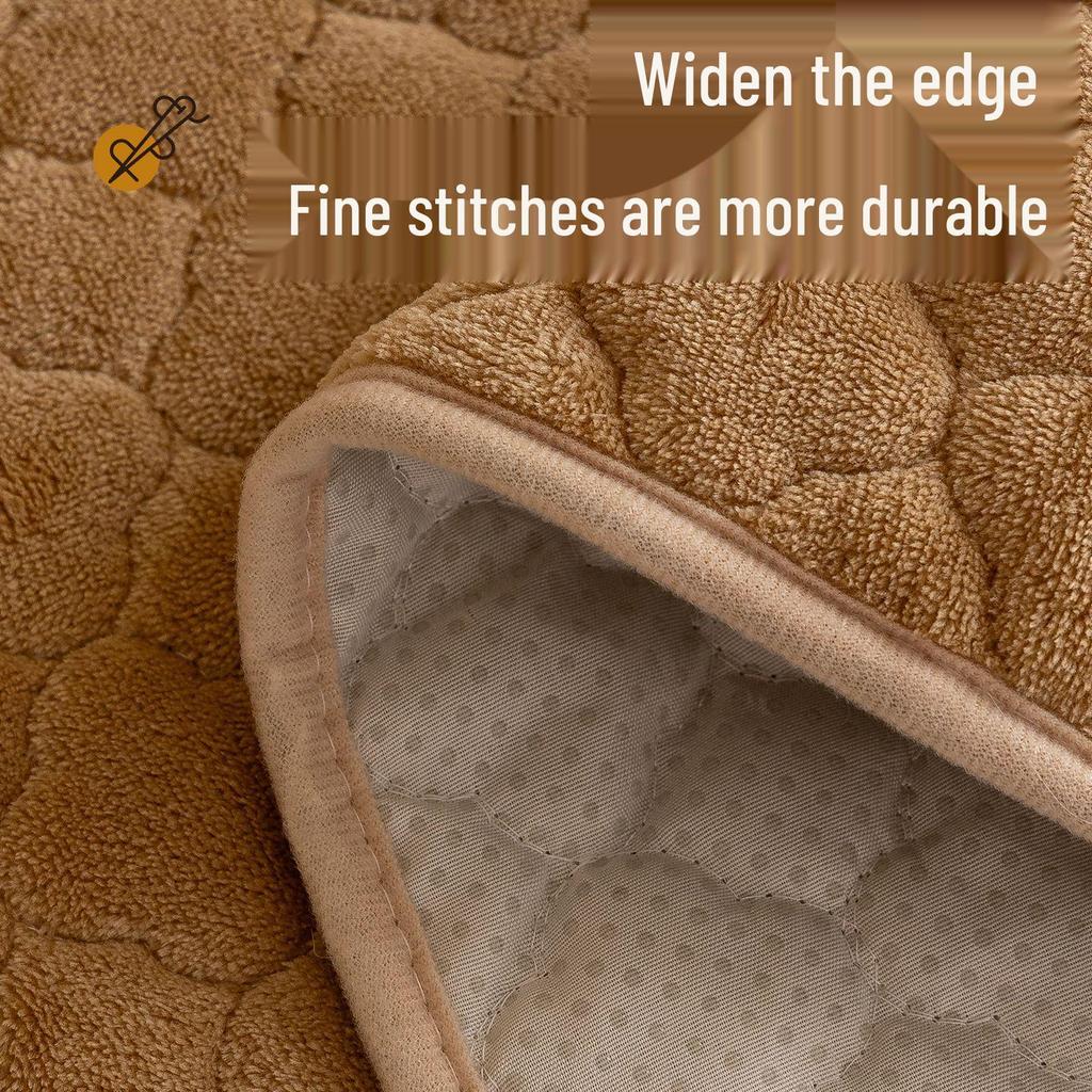 Vysoce kvalitní plyšový polštář na pohovku z mléčného sametu – Novinka Podzim/Zima 2025, Protiskluzový design