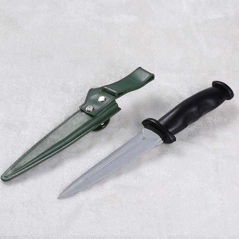 Training Rubber Dagger Prop for Simulation and Film Performance