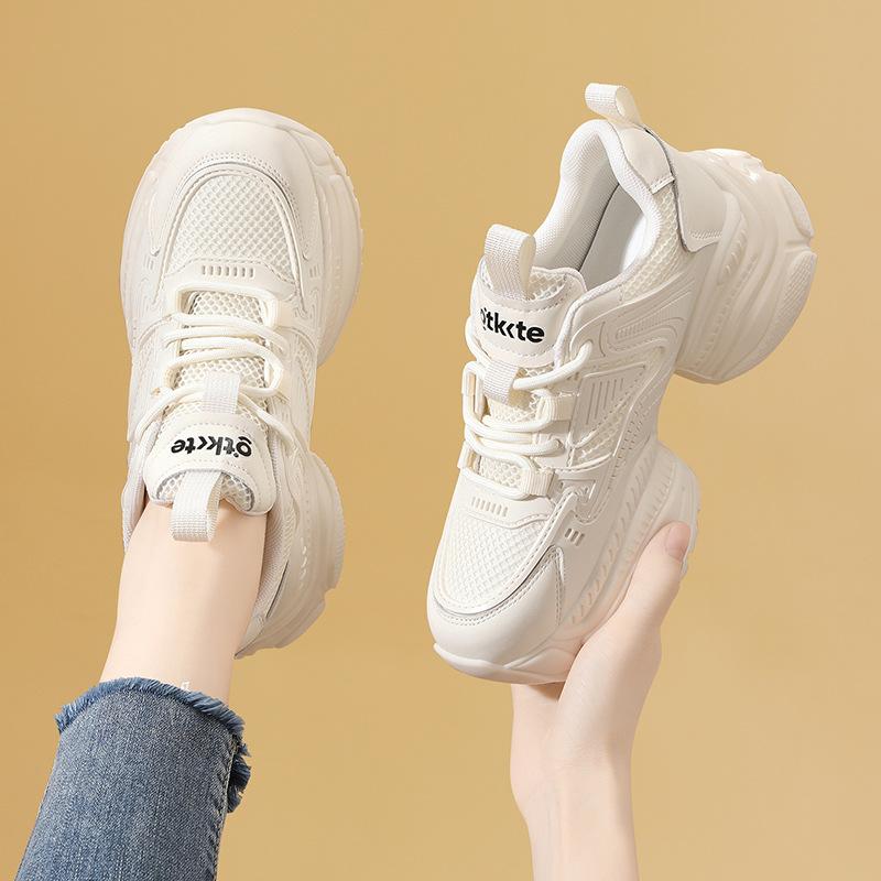 Schwarze Daddy Shoes Damen Neue Herbst Dicke Sohle Kleine Weiße Höhenverstellung Weiche Sohle Reise Sport und Freizeit Schuhe sind Universell