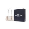 Coach Swing Zip 25 Unifarbe Geprägtes Logo Reißverschluss Kartenfach Schutzfüße Leder Schultertasche Damen Schultertasche Weiß CM565-B4HA