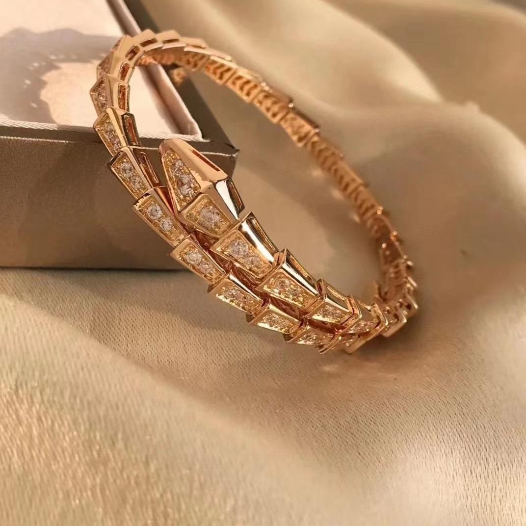 

Тяжелая промышленность Европа и Америка INS Spirit Snake Bracelet Женские украшения Браслет из змеиной кости one size(16-22CM)